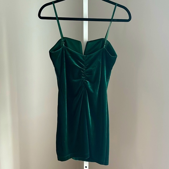 Emerald Sundae Green Velvet Body-con Mini Dress Size Medium - Picture 2 of 5